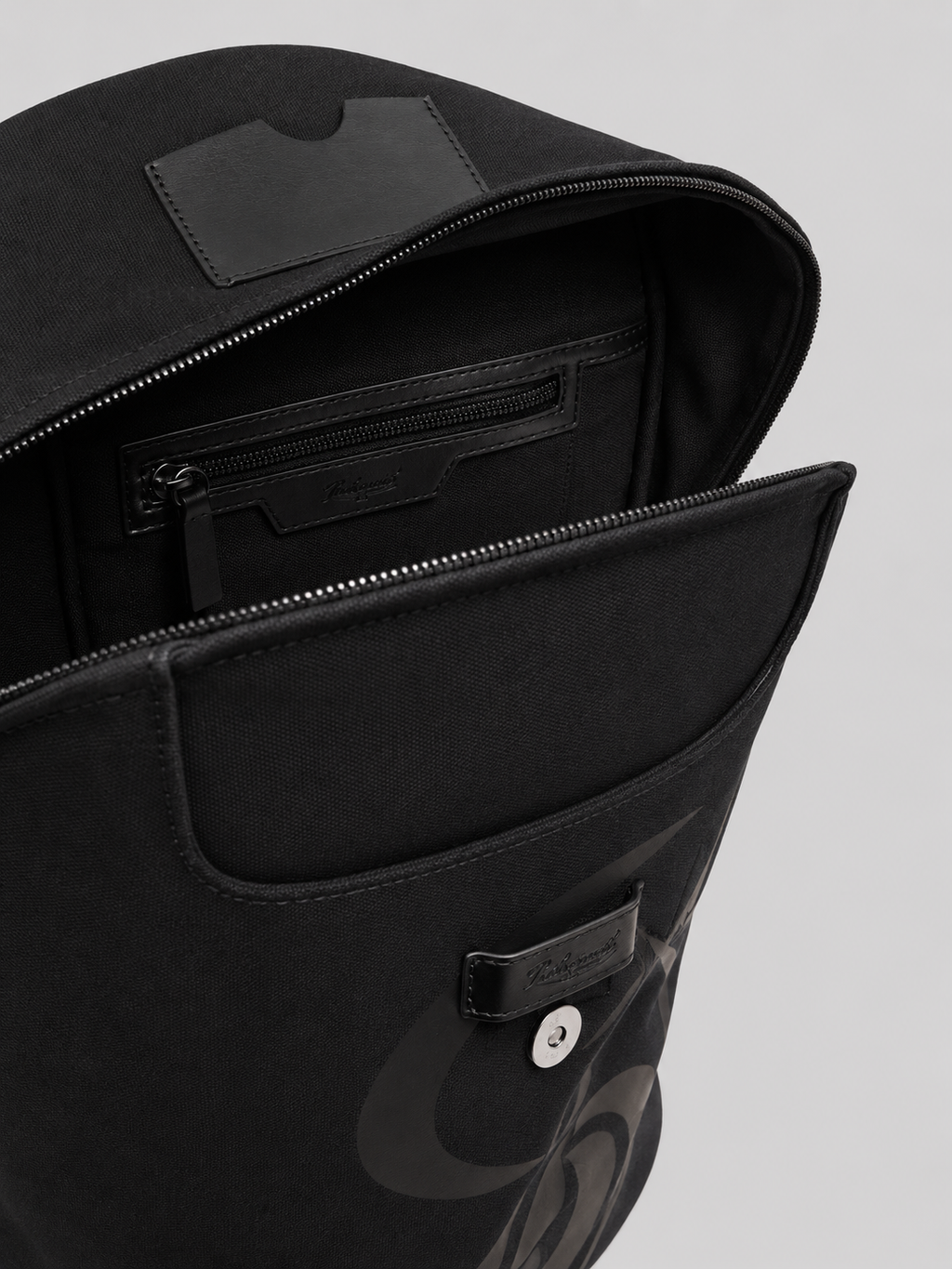BKEMB | Embroidered Canvas Lion Backpack